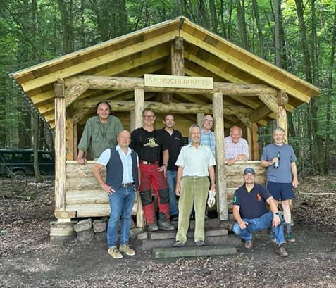 LIONS CLUB ODENWALD baut Saubuchenhütte wieder auf